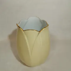 大倉陶園 チューリップ形 花瓶 フラワーベース イエロー USED美品のサムネイル