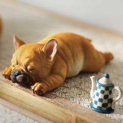 フレンチブルドッグギフト ガーデニングの装飾  ブルドッグ置物 パティオ ガーデン  フレンチペット記念彫刻像のギフト ポーチ  裏庭  うつぶせで眠る犬像記念品