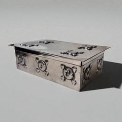 銀製シガレットケース ボンボニエール - メルカリ