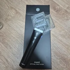 トリプルエス　ペンライト 楽天市場】tripleS - OFFICIAL LIGHT STICK トリプルエス