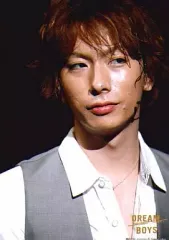 【中古】生写真(ジャニーズ) A.B.C-Z/河合郁人/ライブフォト・バストアップ・グレーベスト・白シャツ・イヤホンマイク・背景黒・枠無し/DREAM BOYS/公式生写真