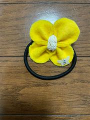 お花のヘアゴム（黄色•蝶）