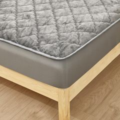 Item thumbnail for item e290dc5f-81c4-41fa-a8aa-bac0de7f3bf7