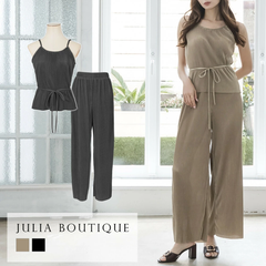 JULIA BOUTIQUE（ジュリアブティック）【セットアップ】プリーツサテンキャミソール×パンツセットアップ