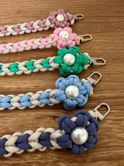 パラコードでお作りした携帯ハンドストラップ