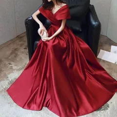 シンプルオシャレなオフショルダーのイブニングドレス レッド