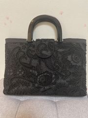 ビーズ　花柄　ハンドバッグ　美品　黒