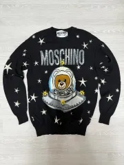 未使用品|  MOSCHINO Disnyコラボ　ニットセーター M 未使用品| MOSCHINO Disnyコラボ ニットセーター M org.jpg