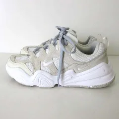 NIKE ナイキ　テックヘラ　ウィメンズシューズ　カーキ　25cm 新品未使用 NIKE ナイキ テック ヘラ スニーカー 25cm - メルカリ