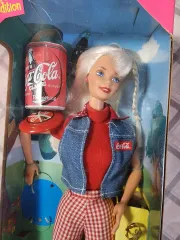 Barbie - バービー　Barbie　コカ・コーラ　人形 2025年最新】コカコーラ バービーの人気アイテム - メルカリ