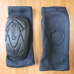 サッカー　GK用エルボープロテクター　ロイシュ　3177514　黒　Sサイズ　新品