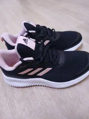 adidas(アディダス) スニーカー 245