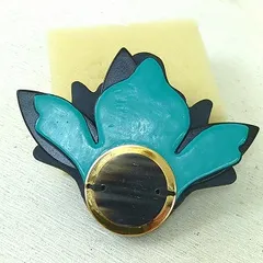 マルニ ブローチ 2つセット 木製 MARNI ブラウン レザー アクセサリー MARNI - MARNI ⁄ マルニ ブローチの通販 by puppy \u0027s shop｜マルニ