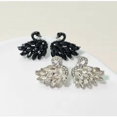 ピアス白鳥キラキラ小さめ大人可愛いレディースアクセサリー人気韓国ビジューシルバー