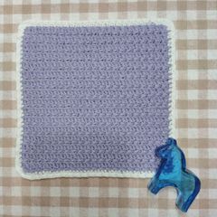 ニッタオル：かぎ針編みのハンドタオル《タイプA・パープル》ハンドメイド