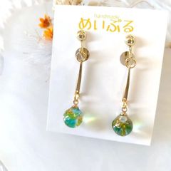 琉球ガラス　一粒イヤリング　ハンドメイド　レジン　グリーン