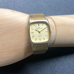 新品電池/稼働 Polo クォーツ トライアングル ゴールドカラー 