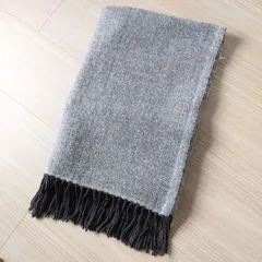 UNIQLO／ユニクロ　ヒートテックマフラー　49cm×174cm　ヘリンボーン柄 　ブラック×グレー