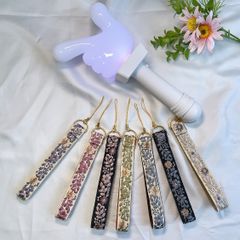 【No.1】スマホ ペンライト ハンド ストラップ  インド刺繍リボン 合皮