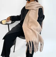 【カーキ】ボリューム マフラー ストール モヘア風 トレンド ふわふわ 暖かい 差し色 コーデ レディース 大判 厚手 秋冬 韓国 ファッション あったか おしゃれ 防寒 通勤 通学