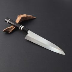 出刃包丁　鏡面仕上6寸　天然黒檀柄 出刃包丁 6寸（刃渡り180mm）通常鏡面仕上げ 本刃付け 八角柄 和