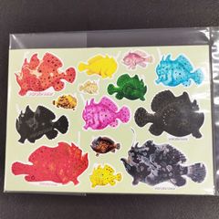 送料無料　深海魚　Anglerfish「チョウチンアンコウ　１４匹　ステッカー」（１匹のサイズ約１６ｍｍ～５８ｍｍ）