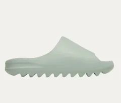 2024年最新】yeezy slideの人気アイテム - メルカリ