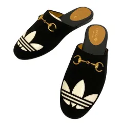 2025年最新】GUCCI adidas サンダルの人気アイテム - メルカリ
