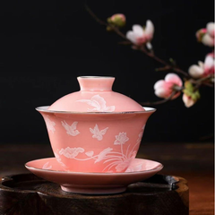 荷示と粉彩の蓋碗☆茶器