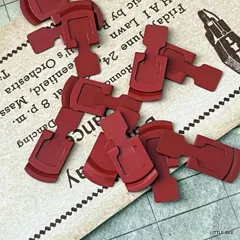 289・R-1887　ヴィンテージ ラベルクリップ　ライトレッド 10個　インデックス　ジャンクジャーナル　クリップ　かみもの　文具　古い　メタルクリップ　ジャンクジャーナル素材　おすそ分け　雑記帳　コラージュ日記　手帳　ハンドメイド　スクラップ