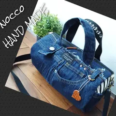 №698【DENIM❌️ドラム缶型ショルダーバッグ♥】デニムリメイクボストンバッグ👖Blackショルダー紐付き✨