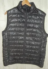 送料無料! V-05 USED ユニクロ UNIQLO　ダウンベスト BLACK系　L