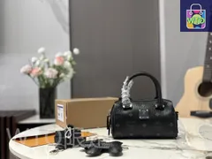 【今日特価】MCM エムシーエム ボストンピローバッグ 可愛らしいシルエット 柔らかな手触り 百搭デザイン-WTO輸入2