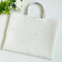 30×40cm 月と星刺繍ヌビ×リバティアデラジャのレッスンバッグ♡韓国生地のキルティングを使用した絵本バッグ　男の子／女の子／おしゃれな白色バッグ／ママバッグ／ヌビバッグ／入園／入学【完成品】