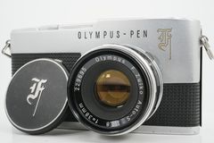 並品 OLYMPUS PEN-F 一眼レフイルムカメラ ハーフフレイム F.ZUIKO Auto-S 38mm f1.8 標準 単焦点　マニュアル オールドレンズ