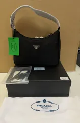 ?本日限定価格?PRADA ブラック ショルダーバッグ