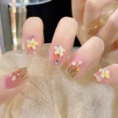 【人気商品】付け爪 ラインストーン 人気 ラインストーン かわいい シンプル つけ爪 おしゃれ ロング ファッション 24枚入 ミディアム 全サイズ オーバル 和風 花嫁ネイル ネイルチップ 光沢 チューリップの花 つけ爪 結婚式ネイルチップ 手作り さまざま