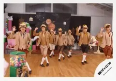 【中古】生写真(ジャニーズ) 関ジャニ∞/集合(7人)/横型・全身・衣装ベージュ・帽子・足交差・右手パー/公式生写真