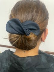 【18000個売れました！】 デフトバン お団子ヘアメーカー オフィスカジュアル 濃紺 丸型