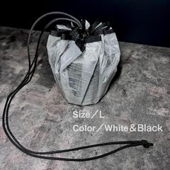 巾着袋　収納袋　ダイニーマ　キャンプ　登山　ホワイト＆ブラック　Lサイズ