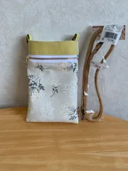 ハンドメイド　スマホポーチ