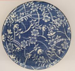 藍色の花柄皿１枚　直径約235mm　深さ約35mm