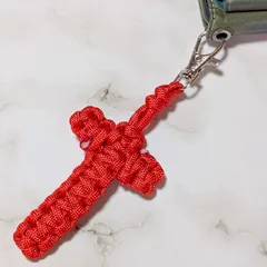 クリスマス パラコード 十字架 キーホルダー ハンドメイド チャーム スマホ カメラ ジッパータブ ギフト レッド 赤 アカ