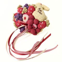 【美品】ピンクハウス★うさぎ・苺・ベリー　編みぐるみ たっぷりリボン飾り コサージュブローチ 赤・ベージュミックス系　＊ｋ3968のサムネイル