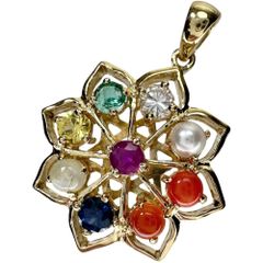 ペンダントトップ ナワラタナ 9つの宝石 K18 マルチ石