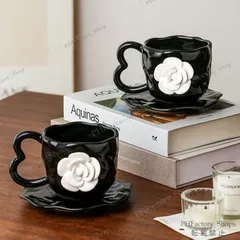 新品 セラミック茶器 2点セット ティーカップ ソーサー デザインセンス   花 セラミック コーヒーカップ ソーサー 大容量 高級 装飾 陶磁器 家庭用ティーセット