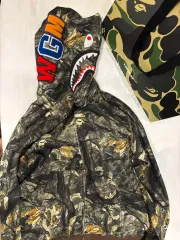 BAPEのテーラードジャケット APE HEAD GRAFFITI SHARK FULL ZIP HOODIE 2023年11月18日(土