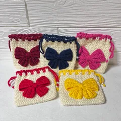 ハンドメイド　リボンポーチ　巾着袋　リボン　ポーチ　かぎ針編み　編み物　あみぐるみ