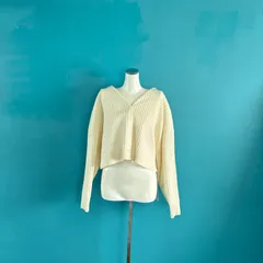 1263 mysticミスティック　アイボリー　オーバークロップドカーディガン