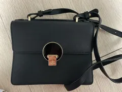 Vivienne Westwood(ヴィヴィアン・ウエストウッド) クロスバッグ